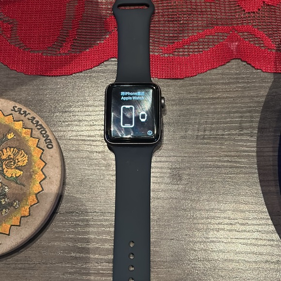 Series 3 42mm Apple Watch - Picture 3 of 3